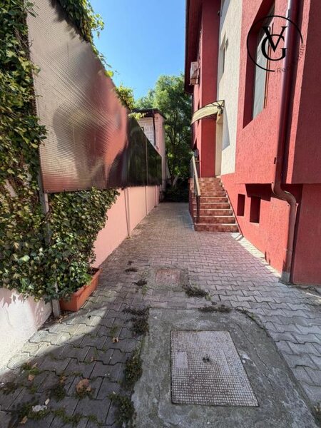 Lacul Tei, casa de inchiriat D+P+1+mansarda, 6 camere, garaj