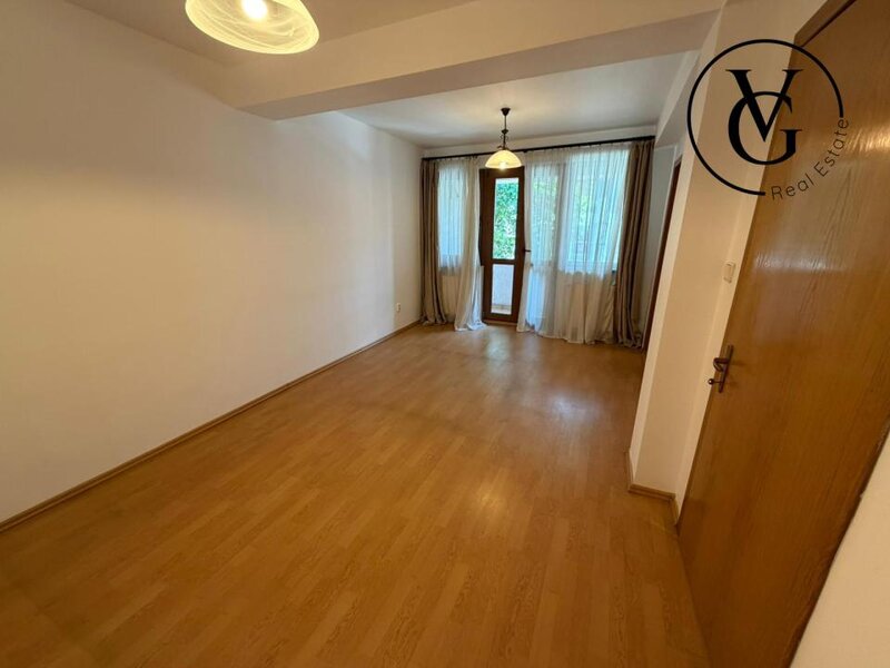 Lacul Tei, casa de inchiriat D+P+1+mansarda, 6 camere, garaj
